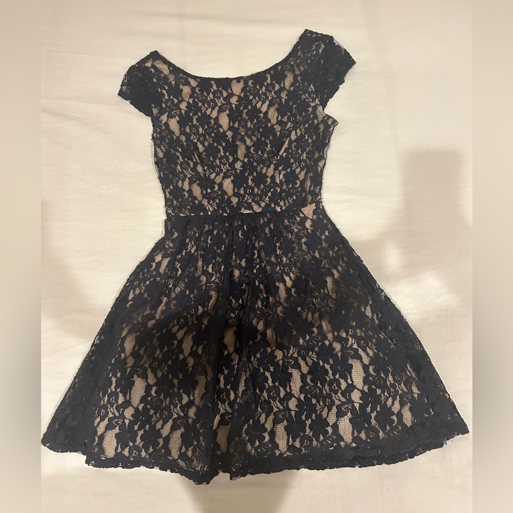 Navy and crème, v back dress